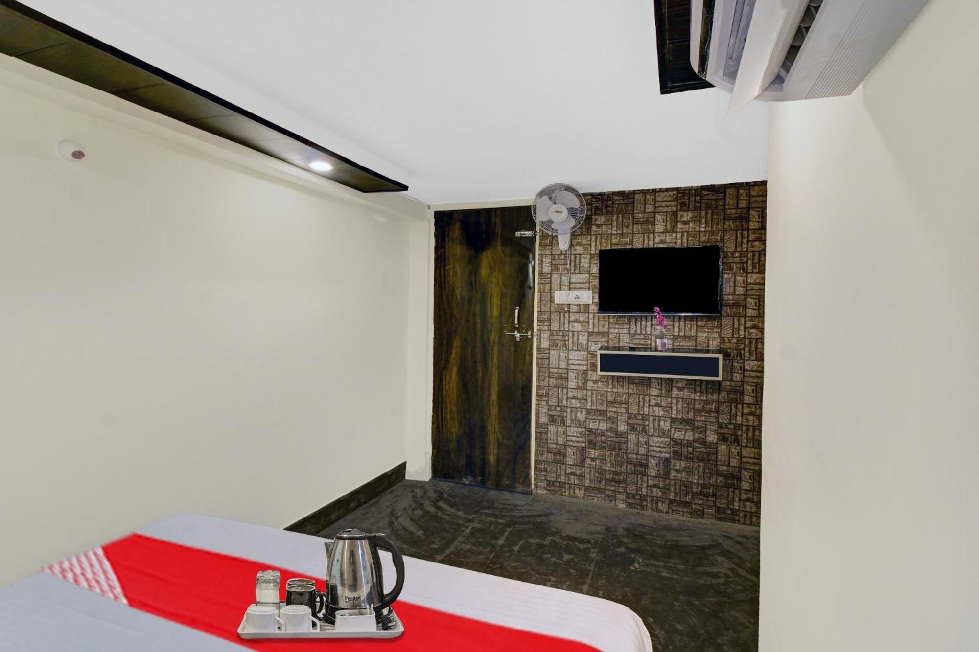 Hotel O Gopika Stay Inn นาคปุระ ภายนอก รูปภาพ