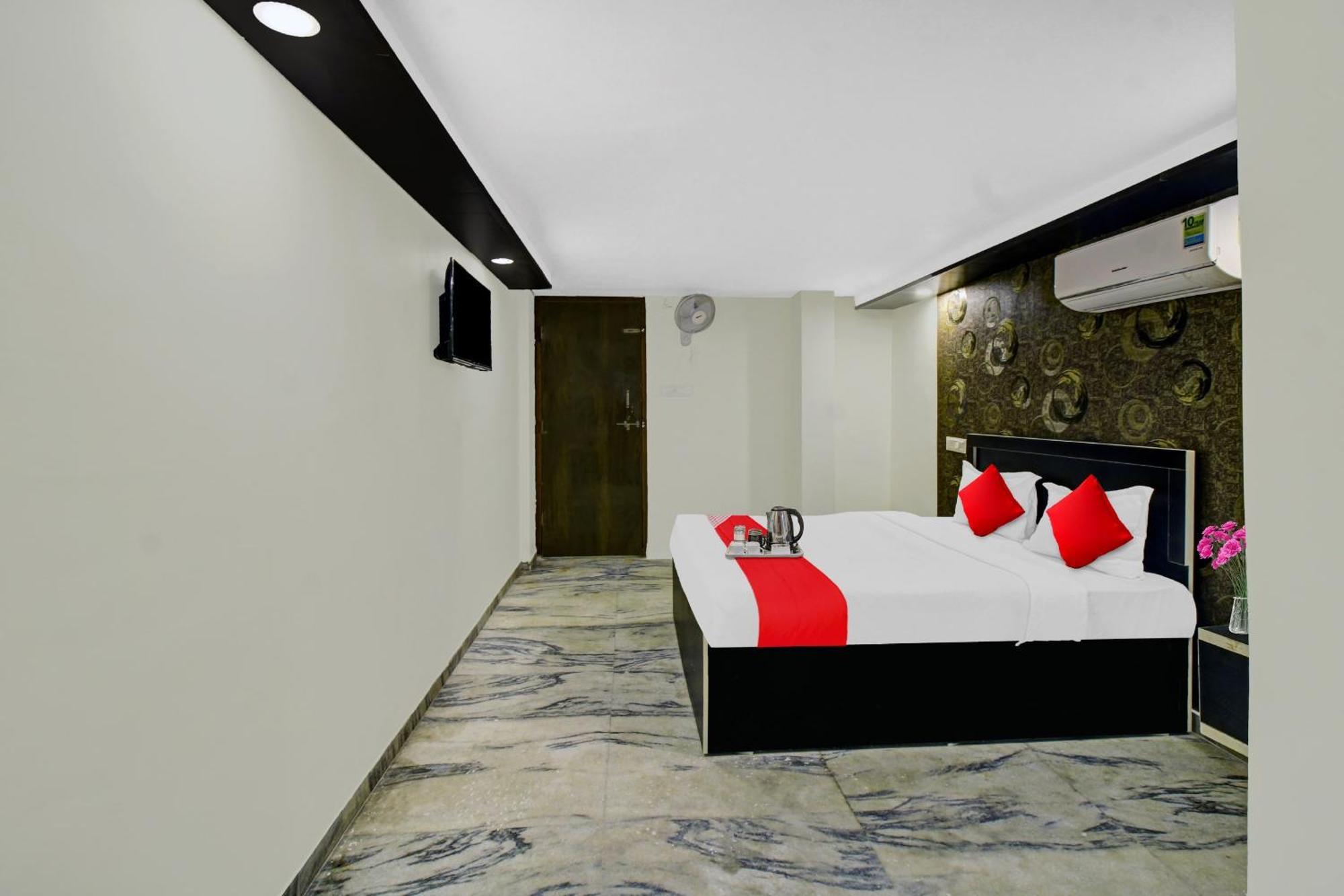 Hotel O Gopika Stay Inn นาคปุระ ภายนอก รูปภาพ