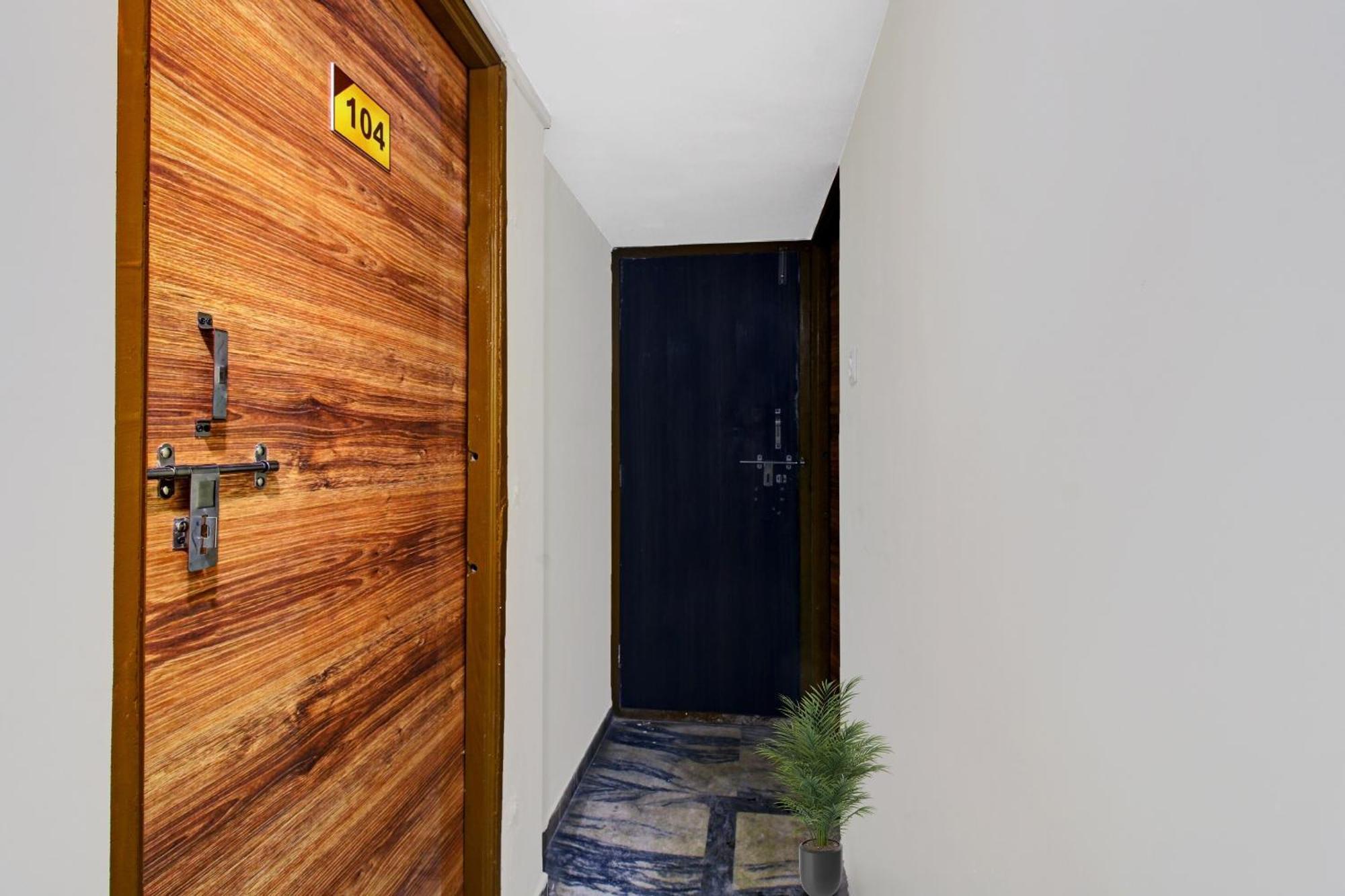 Hotel O Gopika Stay Inn นาคปุระ ภายนอก รูปภาพ